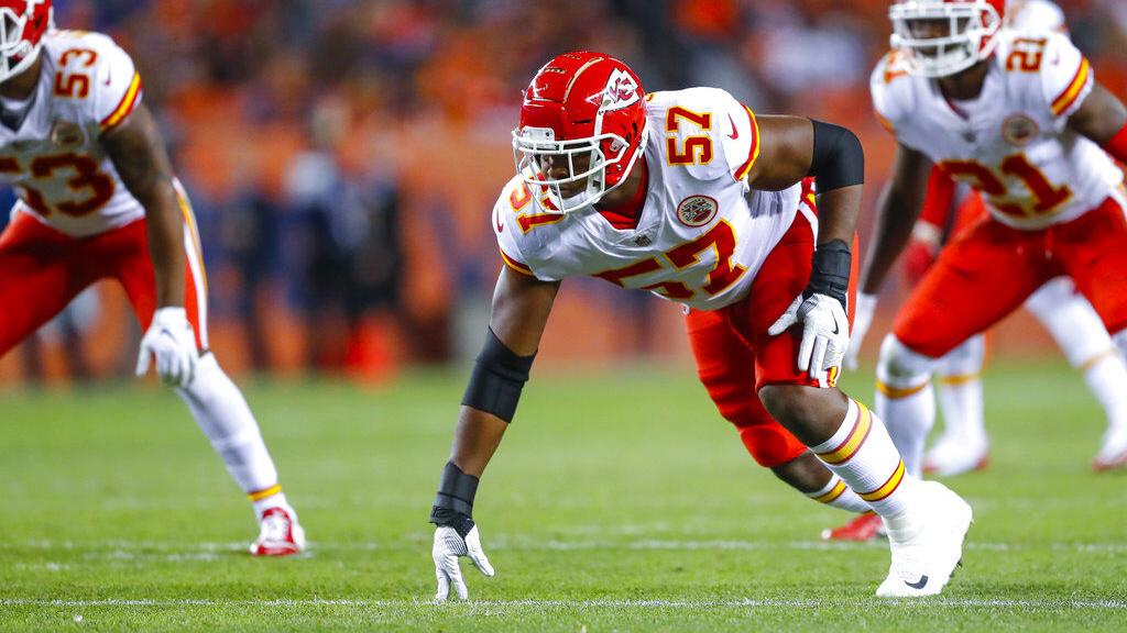 Coming off career year, Speaks happy to be back in familiar setting